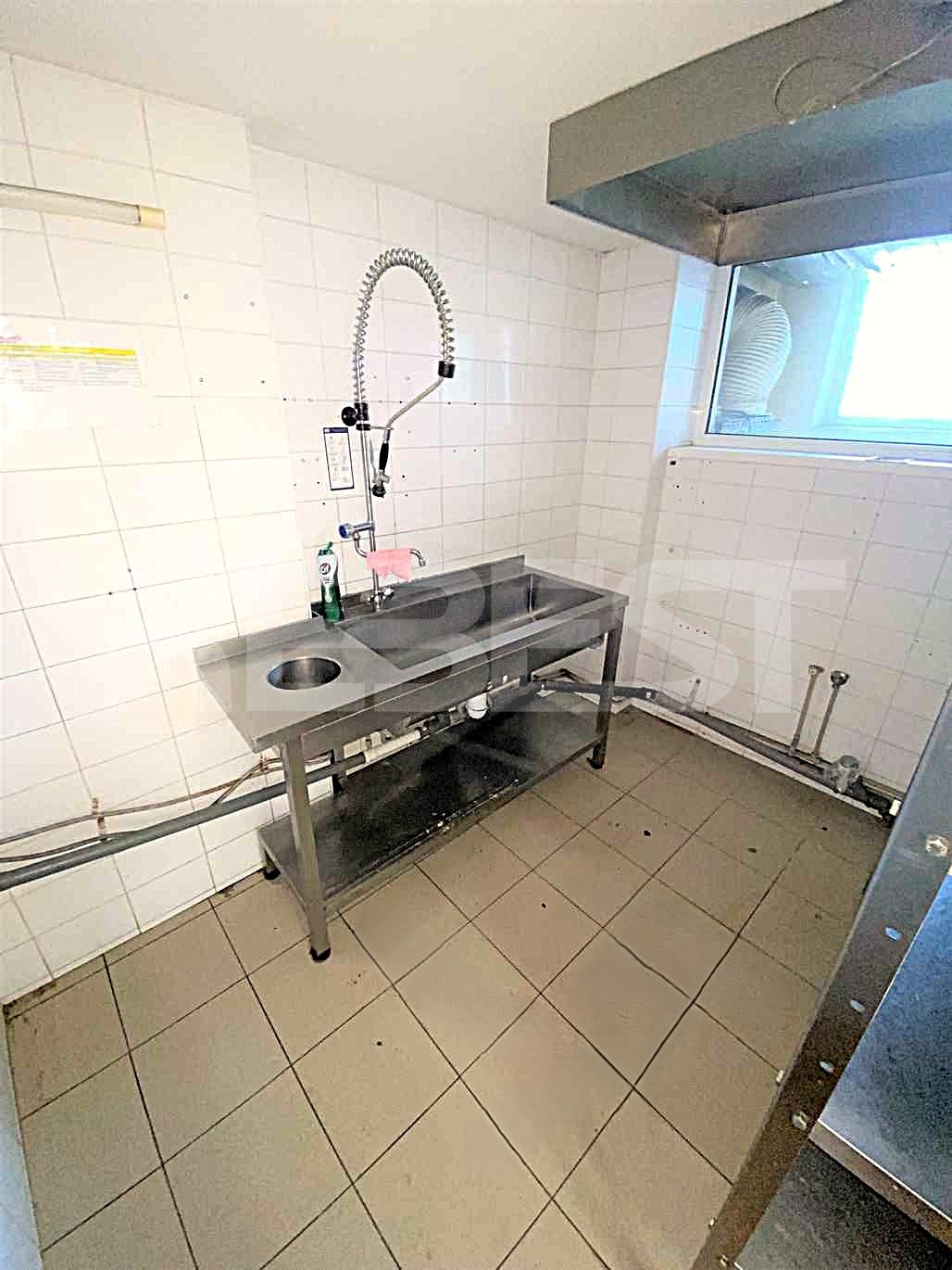 I_a_pagalbines_ir_laiptine_(7)