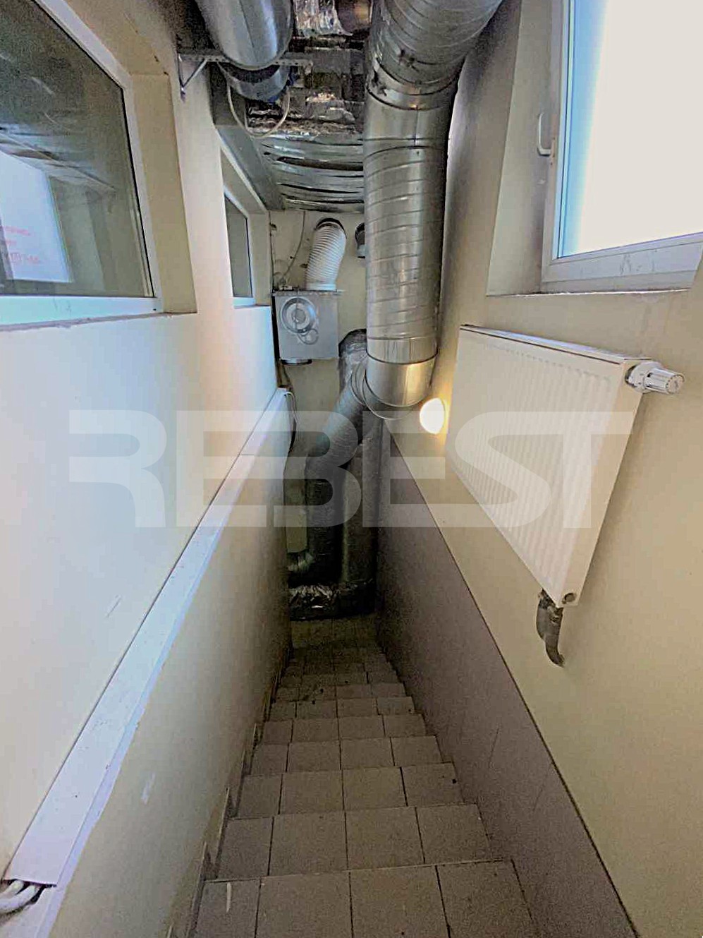 I_a_pagalbines_ir_laiptine_(10)